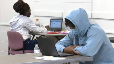 Central Florida school districts respond to governor’s education plan for spring semester - clickorlando.com - state Florida