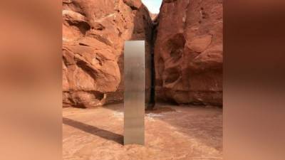Instagram user says he witnessed group dismantle mysterious silver monolith in Utah - fox29.com - county Lake - city Salt Lake City - state Utah