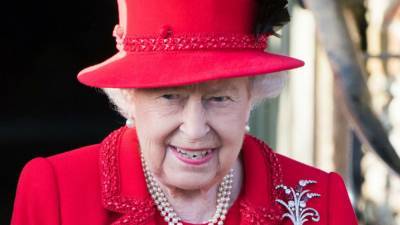 prince Philip - queen Elizabeth - Elizabeth Ii II (Ii) - Queen Elizabeth Breaks Longtime Royal Christmas Tradition Amid Pandemic - etonline.com - parish St. Mary - county Norfolk - county Windsor - city Sandringham - city Windsor
