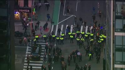 Car hits protesters in Manhattan - fox29.com - New York - city Manhattan - county Murray