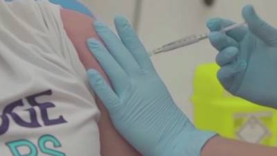 Healthcare workers pushed to limit by pandemic eagerly await federally approved vaccine - fox29.com - city Philadelphia