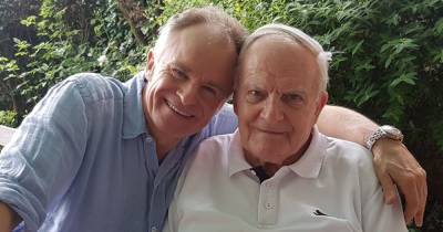 Bobby Davro - Comedian Bobby Davro says coronavirus is robbing him of time with frail dad, 95 - mirror.co.uk