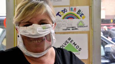 Face masks make it difficult for deaf people to communicate - fox29.com - Spain - county Santa Clara - city San Jose