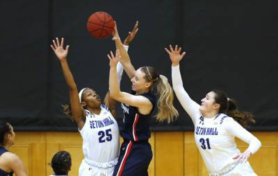 Paige Bueckers - No. 3 UConn returns to Big East, rolls past Seton Hall - clickorlando.com - Usa - county Orange - state New Jersey - state Connecticut