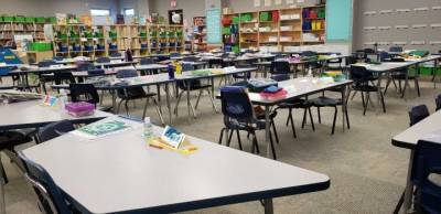 Edmonton Catholic Schools to stop notifying of COVID-19 cases during Christmas break - globalnews.ca
