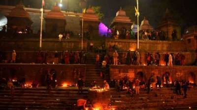 Pashupatinath Temple reopens after 9 months adhering Covid-19 protocols - livemint.com