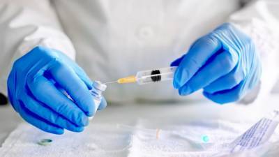 Alaska health care worker suffers adverse reaction after COVID-19 vaccine - foxnews.com - state Alaska