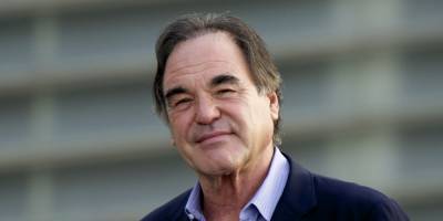 Oliver Stone - Oliver Stone Says He Got the Russian Version of the Coronavirus Vaccine - justjared.com - Usa - Russia