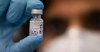 Alaskan health worker stable after allergic reaction to Pfizer’s coronavirus vaccine - globalnews.ca - Usa - Britain - Canada