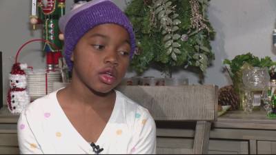 8-year-old girl writes letter to Santa for a new home after rental scam splits family up - fox29.com - Washington - city Detroit - city Santa