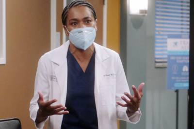 Grey's Anatomy's Kelly McCreary Weighs in on Meredith's Fate and That Breakthrough Moment With Amelia - tvguide.com