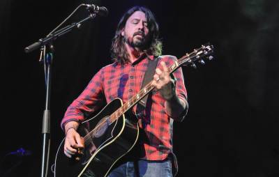 Dave Grohl - Foo Fighters - Zane Lowe - Dave Grohl recalls taking mushrooms at his mum’s Christmas party aged 15 - nme.com