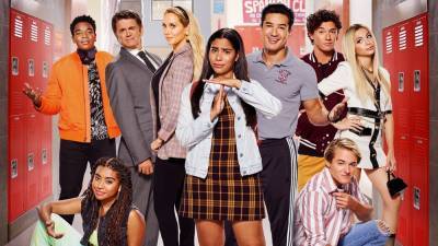 Tracey Wigfield on 'Saved by the Bell,' Mean Girls and Hopes for Season 2 (Exclusive) - etonline.com