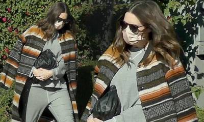 Mandy Moore - Taylor Goldsmith - Mandy Moore drapes baby bump in flowing sweats as she steps out for masked LA stroll - dailymail.co.uk - Los Angeles - city Los Angeles