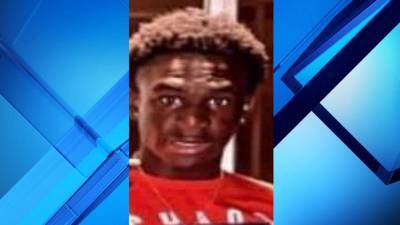Police looking for teen accused of shooting woman at ‘Light-Up’ Eustis - clickorlando.com - state Florida - county Lake