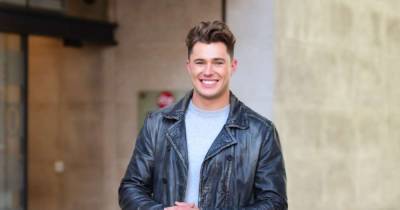 Curtis Pritchard tests positive for Covid-19, forcing delay filming 'Celebs Go Dating' - msn.com