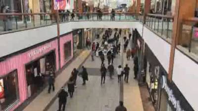 Doug Ford - Coronavirus: Many flock to malls as Hamilton set to enter lockdown Monday - globalnews.ca