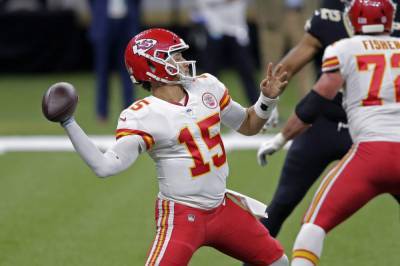 Drew Brees - Patrick Mahomes - Mahomes' theatrics highlight Chiefs' 32-29 win over Saints - clickorlando.com - city New Orleans - city Kansas City