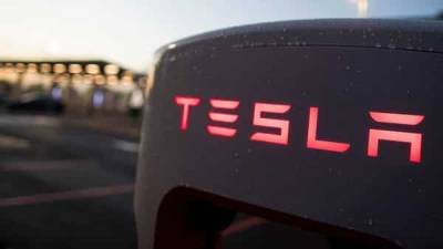 Tesla drops 4.5% in 1st day of trading on the S&P 500 Index - livemint.com - India
