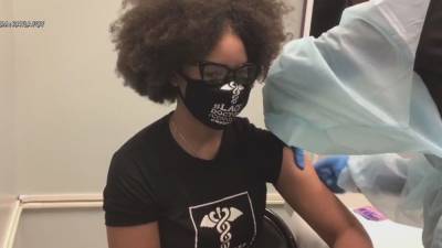 17-year-old frontline worker gets COVID-19 vaccine - fox29.com