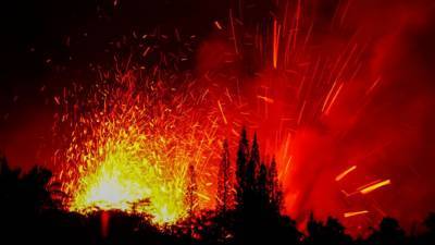 Kilauea volcano erupts on Hawaii's Big Island - fox29.com - state Hawaii - Honolulu, state Hawaii
