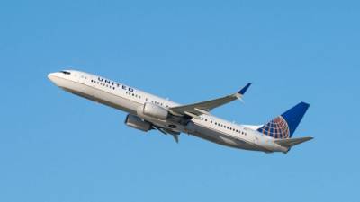 Man with COVID-19 symptoms dies on United Airlines flight bound for LAX, CDC investigating - fox29.com - state California - Los Angeles, state California - city Los Angeles, state California - city Orlando - city New Orleans