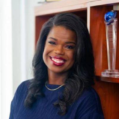 Kim Foxx - Chicago area prosecutor wants to wipe records for marijuana dealers; Cocaine & heroin could be next - foxnews.com - city Chicago - county Cook