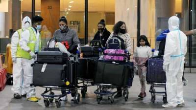 591 passengers from United Kingdom land in Mumbai in three flights - livemint.com - India - Britain - city Mumbai