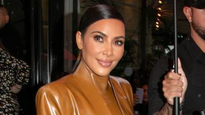 Kim Kardashian - Good News - Kim Kardashian Sends $500 to 1,000 Fans on Twitter Ahead of the Holidays - etonline.com