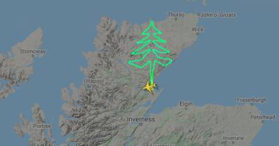 Pilot 'draws' Christmas tree over Scottish Highlands in festive flight - dailyrecord.co.uk - Scotland - county Highlands - city Santa Claus