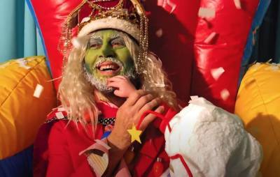 Wayne Coyne - The Flaming Lips share festive new video for ‘A Change At Christmas (Say It Isn’t So)’ - nme.com