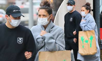 Katie Holmes - Suri Cruise - Katie Holmes, 42, holds on to the arm of her beau Emilio Vitolo Jr, 33 - dailymail.co.uk - New York - city York