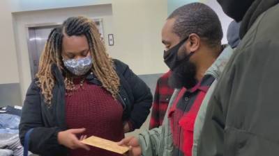 Local artists help provide Christmas gifts for families affected by gun violence - fox29.com - city Center