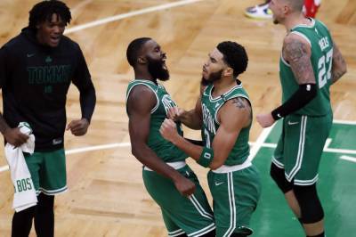 Jaylen Brown - Jayson Tatum - Tatum hits big 3 to help Celtics beat Giannis, Bucks 122-121 - clickorlando.com - city Boston - county Bucks - Milwaukee, county Bucks