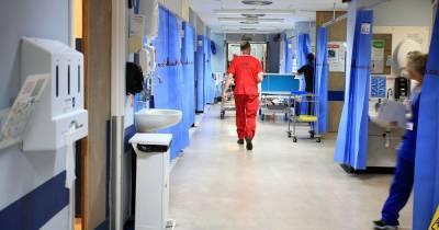 There are nearly as many patients with Covid in hospital as there were during April peak - manchestereveningnews.co.uk - Britain