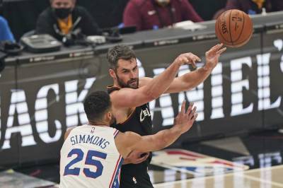 Kevin Love - Cavaliers' Love to miss extended time with calf injury - clickorlando.com - New York - county Cleveland - city Detroit - county Cavalier