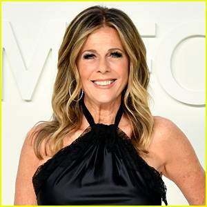 Rita Wilson Reveals She Still Has COVID-19 Antibodies Nearly 9 Months After Recovering - justjared.com