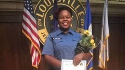 Breonna Taylor case: 2 more officers connected to fatal shooting face dismissal - fox29.com - state Kentucky - city Louisville, state Kentucky