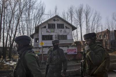 Indian troops kill 3 in Kashmir; families deny militant ties - clickorlando.com - India - Pakistan - region Himalayan
