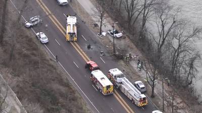 Kelly Drive - 1 killed, 2 others critically injured in Kelly Drive accident - fox29.com