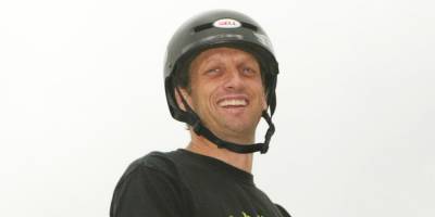 Tony Hawk Goes Viral With Funny COVID-19 Testing Story - justjared.com