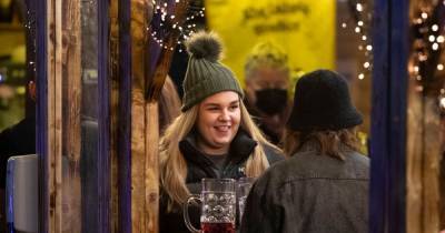 You can't go to a pub or restaurant with your Christmas bubble under Covid rules - mirror.co.uk - Britain