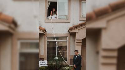 In sickness and in health: Couple exchanges vows through window after bride contracts COVID-19 - fox29.com - Los Angeles - state California