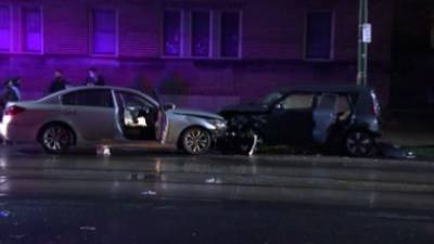Philadelphia police officer injured after chase - fox29.com - city Baltimore