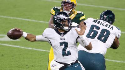 Aaron Rodgers - Dylan Buell - Wentz benched for rookie Hurts in Eagles' 30-16 loss to Packers - fox29.com - county Bay - Philadelphia, county Eagle - county Eagle - city Philadelphia, county Eagle - state Wisconsin - county Green