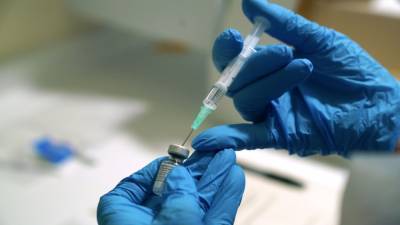UK regulator issues allergy warning over Covid vaccine - rte.ie - Britain