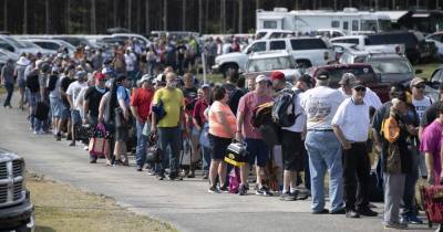 Judge orders N.C. track with large crowds to stop races - clickorlando.com - state North Carolina - state Health - county Graham