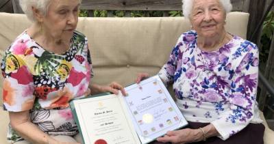 Halifax woman celebrates 100th birthday with a drive-by party - globalnews.ca