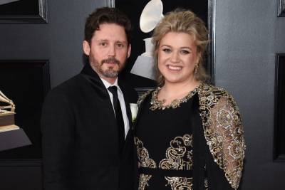 Kelly Clarkson - Brandon Blackstock - Who is Kelly Clarkson and why is she divorcing Brandon Blackstock? - thesun.co.uk - Usa - Los Angeles - state Tennessee