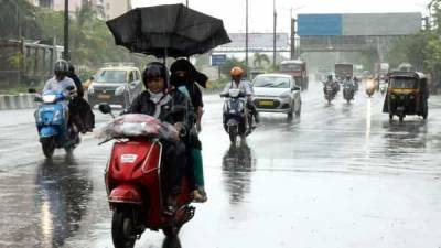 Mumbai braces for monsoon diseases amid raging coronavirus pandemic - livemint.com - India - city Mumbai